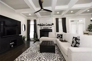 1085 Charles Towne Square, Sandy Springs, GA 30328 - Photo 17