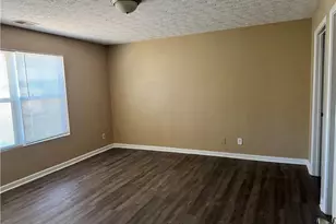 3203 Fairington Ridge Cir, Lithonia, GA 30038 - Photo 5