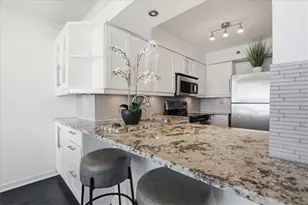 2870 Pharr Ct South NW, Atlanta, GA 30305 - Photo 9