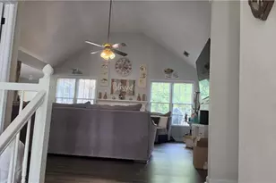 1475 Yorktown Dr, Lawrenceville, GA 30043 - Photo 5