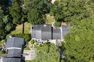 2318 Colonial Dr NE, Atlanta, GA 30319 - Photo 43