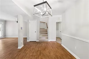 2318 Colonial Dr NE, Atlanta, GA 30319 - Photo 11