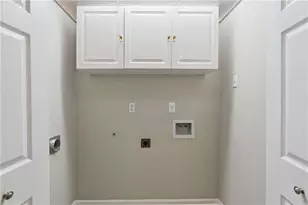 2318 Colonial Dr NE, Atlanta, GA 30319 - Photo 23