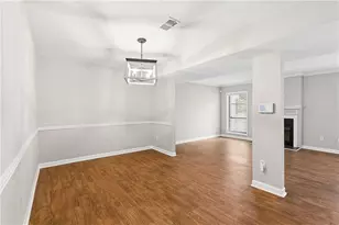 2318 Colonial Dr NE, Atlanta, GA 30319 - Photo 9