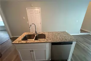 35 Creekview Ct, Covington, GA 30016 - Photo 7