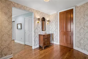 2881 Peachtree Rd NE, Atlanta, GA 30305 - Photo 3