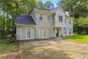 5451 Hedgeflower Ct, Stone Mountain, GA 30088 - Photo 3