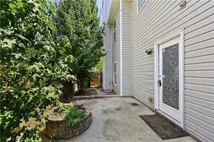 4201 Ash Tree St, Snellville, GA 30039 - Photo 35