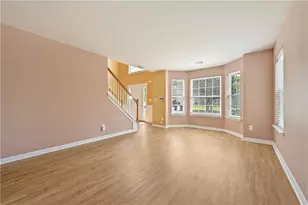 4201 Ash Tree St, Snellville, GA 30039 - Photo 7
