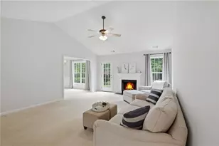 8790 Bay Creek Ln, Gainesville, GA 30506 - Photo 9