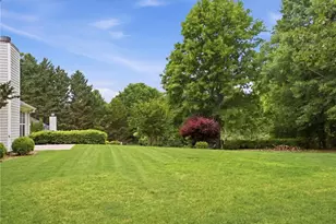 8790 Bay Creek Ln, Gainesville, GA 30506 - Photo 23