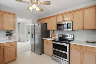 8790 Bay Creek Ln, Gainesville, GA 30506 - Photo 7