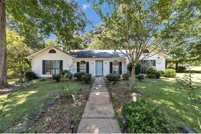 226 N Wesleyan Circle N, Macon, GA 31210 - Photo 1