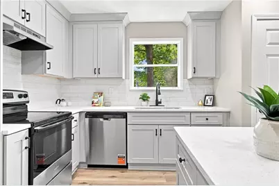 1869 Spring Avenue NW, Atlanta, GA 30318 - Photo 11