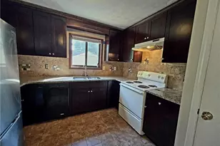 2982 Hillwood Dr, Lawrenceville, GA 30044 - Photo 9