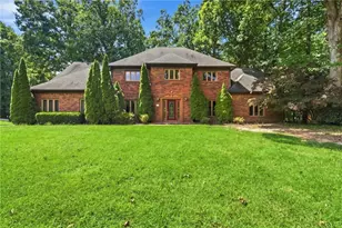 12110 Willow Run Rd, Roswell, GA 30075 - Photo 1