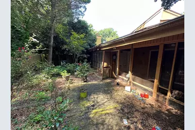 829 Lake Hollow Boulevard SW, Marietta, GA 30064 - Photo 23