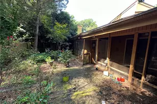 829 Lake Hollow Blvd SW, Marietta, GA 30064 - Photo 23
