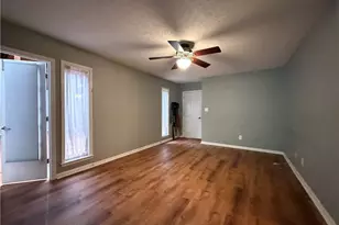 829 Lake Hollow Blvd SW, Marietta, GA 30064 - Photo 19