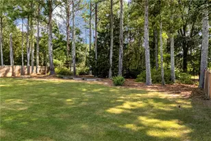 2920 Meadow Gate Way, Loganville, GA 30052 - Photo 9