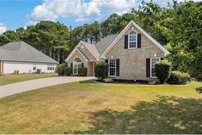 2920 Meadow Gate Way, Loganville, GA 30052 - Photo 3