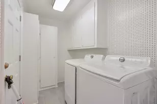 1055 Tuxedo Dr, Roswell, GA 30075 - Photo 11