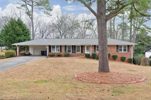 1055 Tuxedo Dr, Roswell, GA 30075 - Photo 1