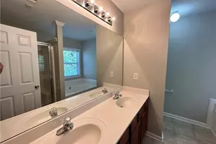 2403 Walnut Tree Ln, Buford, GA 30519 - Photo 25