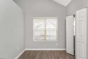 956 Forest Path, Stone Mountain, GA 30088 - Photo 3