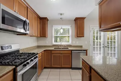 429 Sherwood Circle, Stone Mountain, GA 30087 - Photo 11