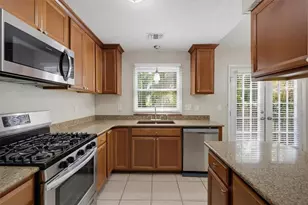 429 Sherwood Cir, Stone Mountain, GA 30087 - Photo 11