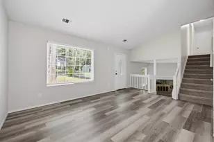 429 Sherwood Cir, Stone Mountain, GA 30087 - Photo 5