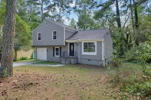 429 Sherwood Cir, Stone Mountain, GA 30087 - Photo 3