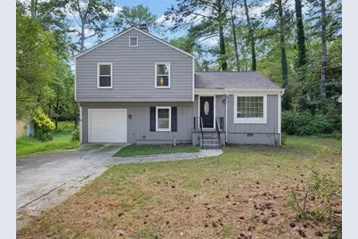 429 Sherwood Circle, Stone Mountain, GA 30087 - Photo 1