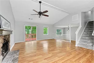 407 Sheppard Crossing Ct, Stone Mountain, GA 30083 - Photo 5