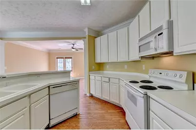 2303 Oak Glenn Circle, Duluth, GA 30096 - Photo 13