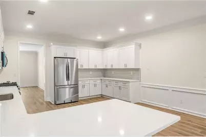 709 Oak Moss Drive, Lawrenceville, GA 30043 - Photo 17