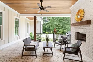 4218 Oak Forest Dr, Atlanta, GA 30319 - Photo 19