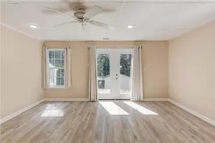 525 Clearwater Pl, Lawrenceville, GA 30044 - Photo 25