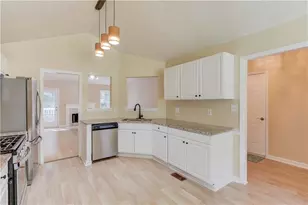 525 Clearwater Pl, Lawrenceville, GA 30044 - Photo 13