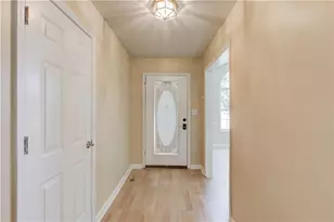 525 Clearwater Pl, Lawrenceville, GA 30044 - Photo 3