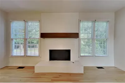 1025 Russell Point, Suwanee, GA 30024 - Photo 3