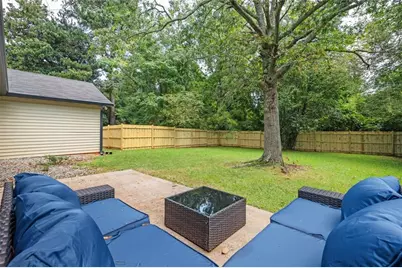 1130 Mannbrook Drive, Stone Mountain, GA 30083 - Photo 5