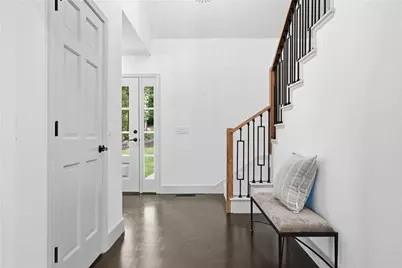 2585 Bridgewater Circle, Gainesville, GA 30506 - Photo 5