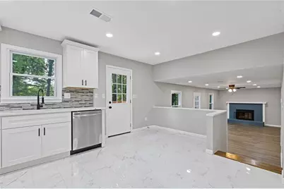 2176 Deer Trail, Suwanee, GA 30024 - Photo 7