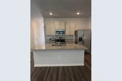 137 Village Green Drive NW, Adairsville, GA 30103 - Photo 5