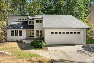 3040 Roxburgh Dr, Roswell, GA 30076 - Photo 3