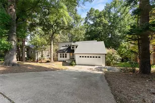 3040 Roxburgh Dr, Roswell, GA 30076 - Photo 5