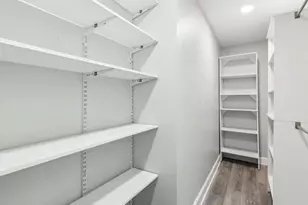 2592 Baker Rd, Atlanta, GA 30318 - Photo 23