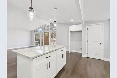 2592 Baker Road, Atlanta, GA 30318 - Photo 7